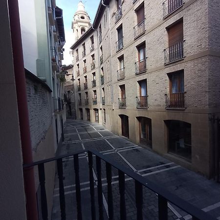 Casa Caminante - Habitacion Lägenhet Pamplona Exteriör bild